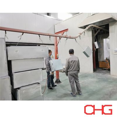 Buon prezzo Linea di rivestimento in polvere per armadietto di controllo elettrico Chassis Produzione PP Spray Booth Automatic Gun Spraying Monorail Conveyor System in linea