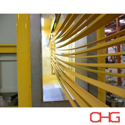 Linea automatica di rivestimento in polvere con pistole di spruzzo elettrostatiche e reciprocatore