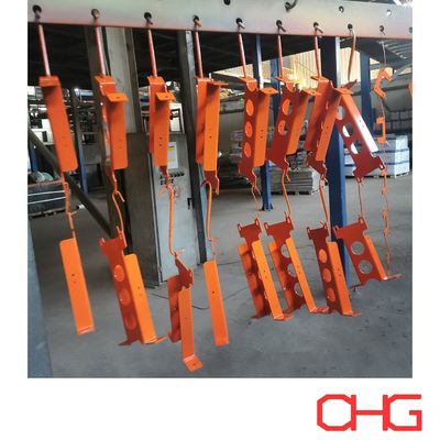 Apparecchiatura di verniciatura a spruzzo hardware Linea di verniciatura a polvere automatica superiore su cingolo trasportatore